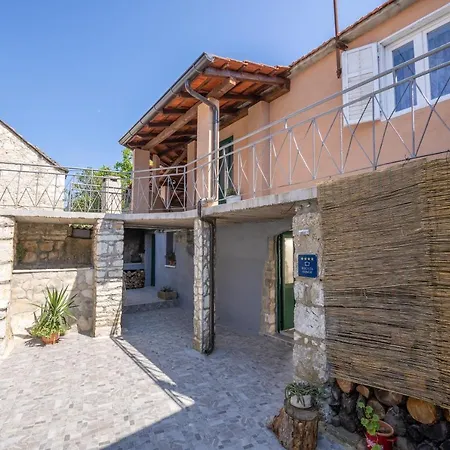 Villa Ecco Nature 2 Zastrazisce
