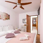 Ecco Nature 2 Villa Zastražišće